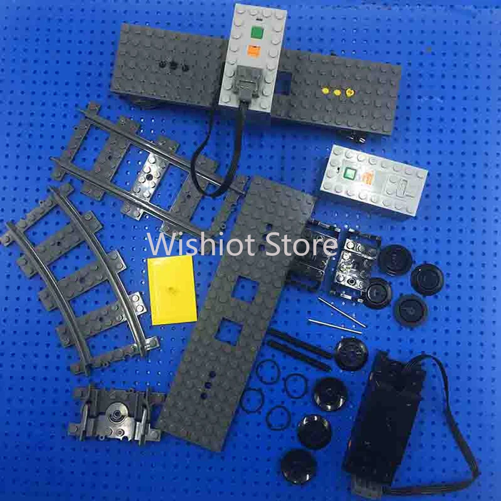 การวิเคราะห์ชิ้นส่วนรถไฟมอเตอร - Lego Set Technic บทวิจารณ์และราคา